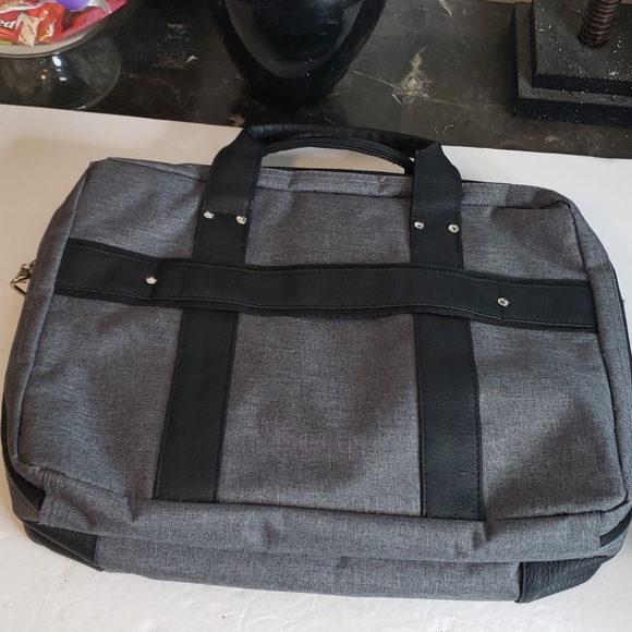 Vangoddy Chrono Messenger Bag Black & Gray NWOT - Picture 2 of 9